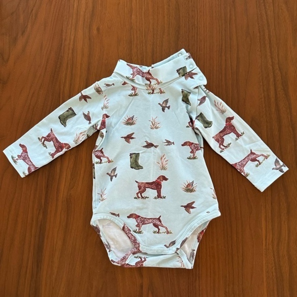 Shrimp & Grits Baby Boy pointer bird dog turtleneck onesie size 6 months